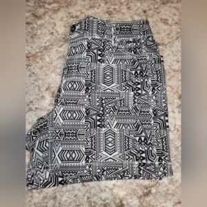 Geometric Black and White Shorts With Stretch